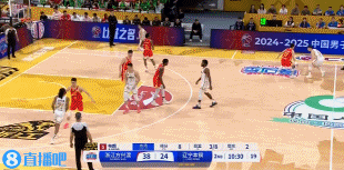 DB真人旗舰就是纠缠！孙铭徽紧贴防守&生断鄢手骐 反击轻松左手上空篮！